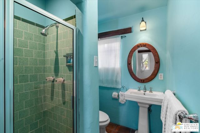 1011 E El Alameda, Palm Springs CA: https://media.crmls.org/mediaz/b0650bb8-2d18-4794-ae61-e7c5f1bb1eb0.jpg