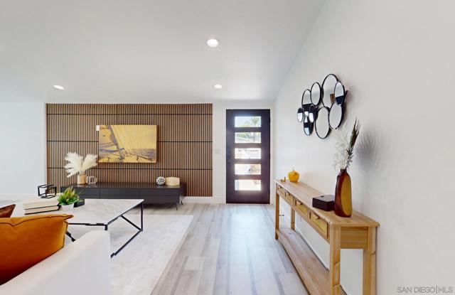 873 Towne Street, Costa Mesa CA: https://media.crmls.org/mediaz/b0655b90-32ef-4281-a32e-cb568b19b959.jpg