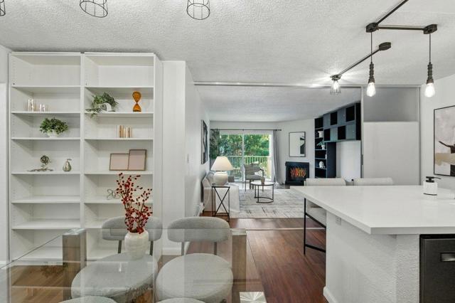 381 Half Moon Lane, Daly City CA: https://media.crmls.org/mediaz/b066afcb-98ab-428a-a8ee-ec13da04e2d8.jpg