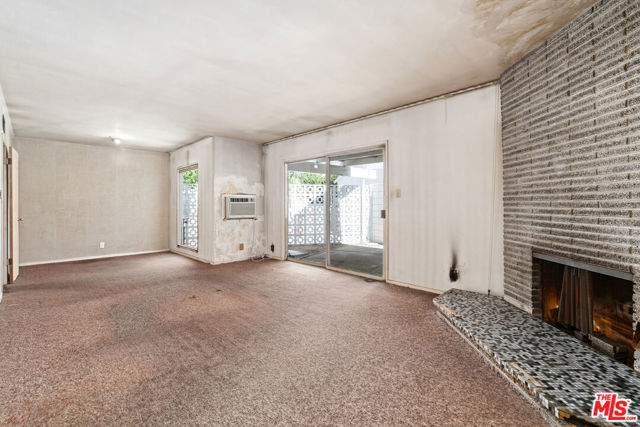 10101 Roscoe Boulevard photo 4