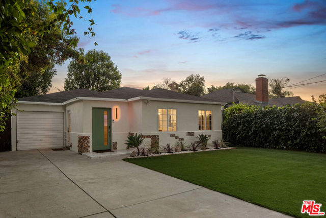 18536 Malden Street photo 2