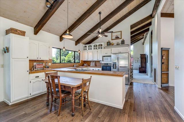 284 Brooktree Ranch Road, Aptos CA: https://media.crmls.org/mediaz/b068af0d-b9bf-4ec1-9141-9bdcea3776e6.jpg