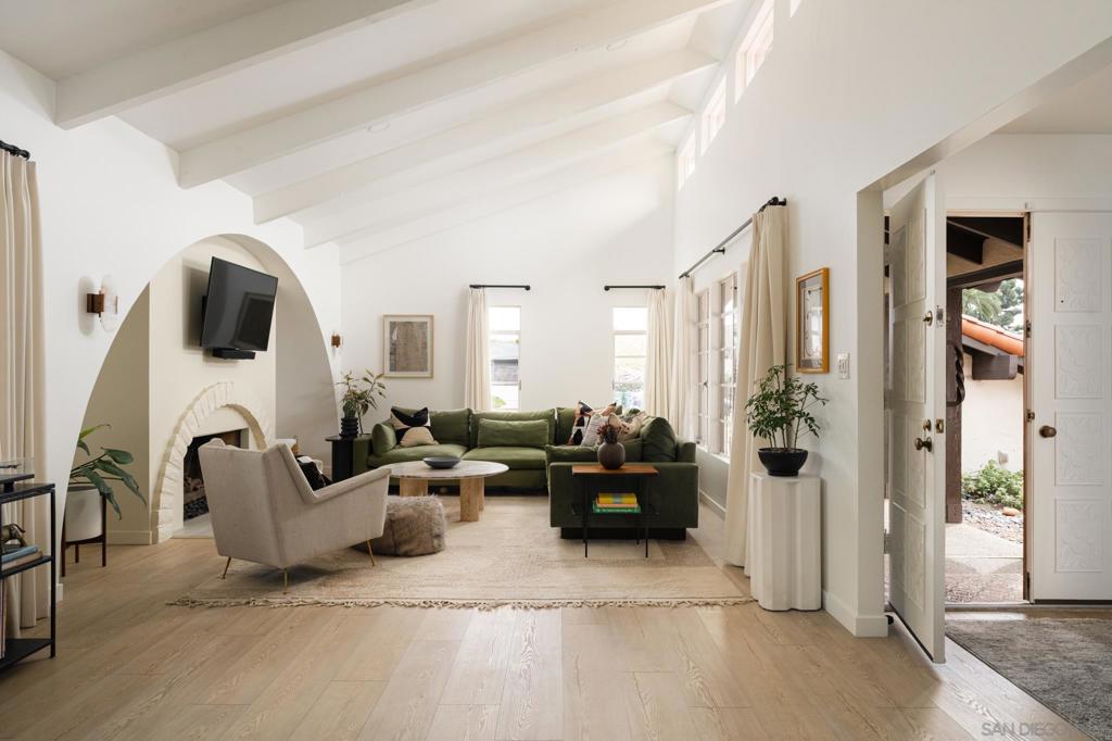 1450 Highland Dr - photo 5