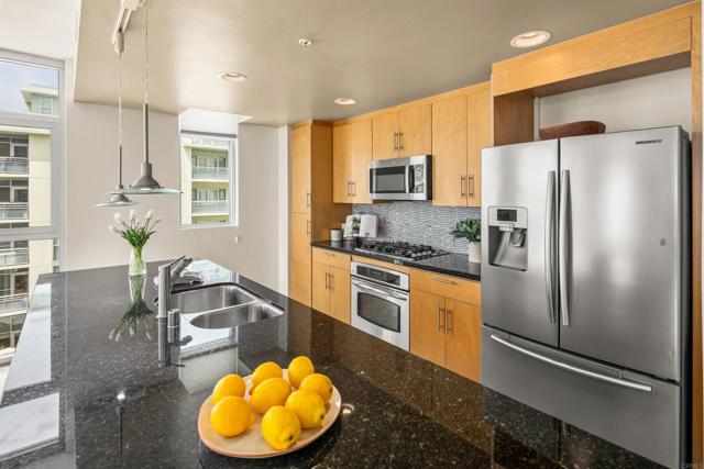 Detail Gallery Image 10 of 56 For 3812 Park Bld #414,  San Diego,  CA 92103 - 2 Beds | 2 Baths