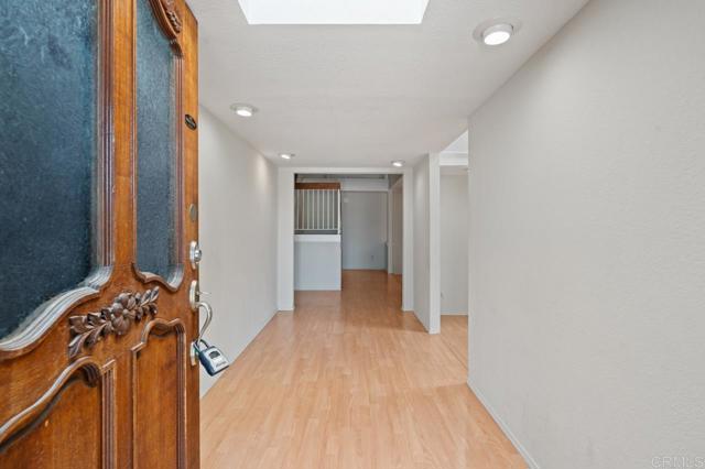 Detail Gallery Image 5 of 75 For 1975 Belmore Ct, El Cajon,  CA 92020 - 5 Beds | 3 Baths