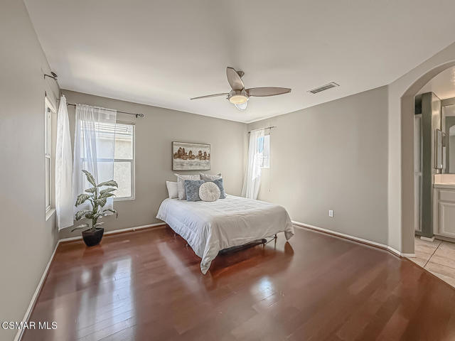 2511 Aurora Lane, Simi Valley CA: https://media.crmls.org/mediaz/b06d0311-54b1-4353-8099-9bc583298f1c.jpg