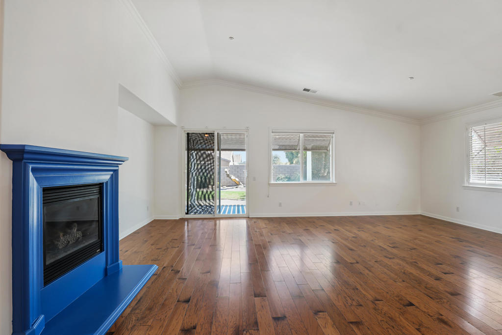 MLS #219135448PS image #7