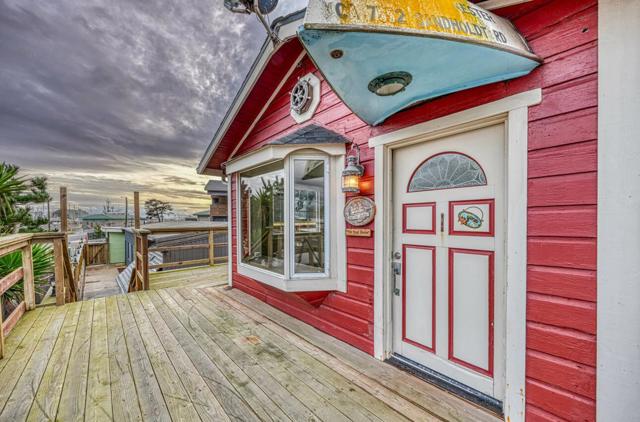 7550 Sandholdt Road, Moss Landing CA: https://media.crmls.org/mediaz/b06d614f-a853-46ab-8043-2c85673b360c.jpg