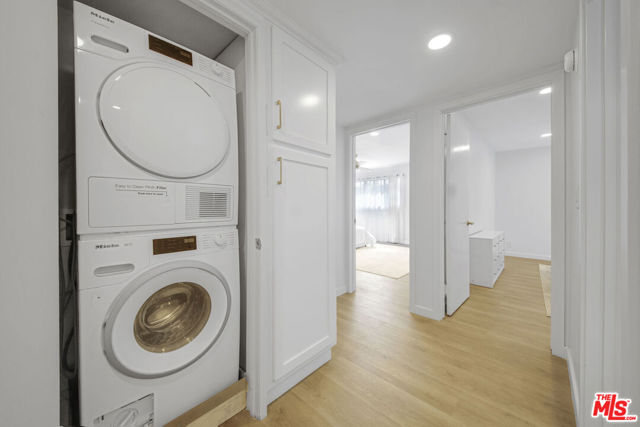 1010 Hammond Street, West Hollywood CA: https://media.crmls.org/mediaz/b06d9aa9-11d1-4d43-9877-cd5e19de204e.jpg