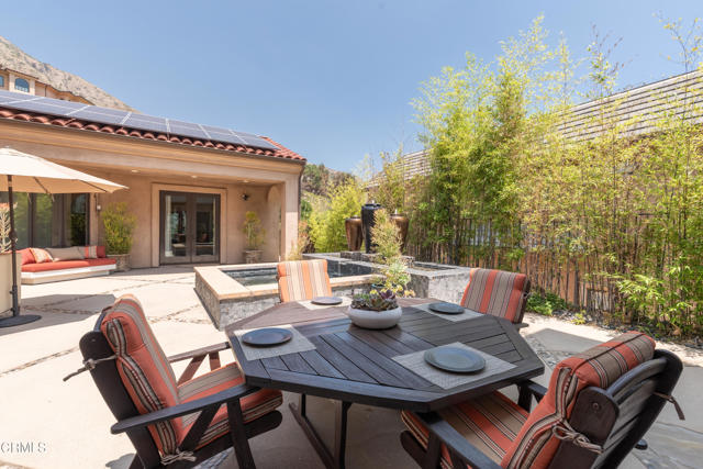 2330 Crystal Lane, Pasadena CA: https://media.crmls.org/mediaz/b06dea42-4a5d-482f-af59-624f45594fda.jpg