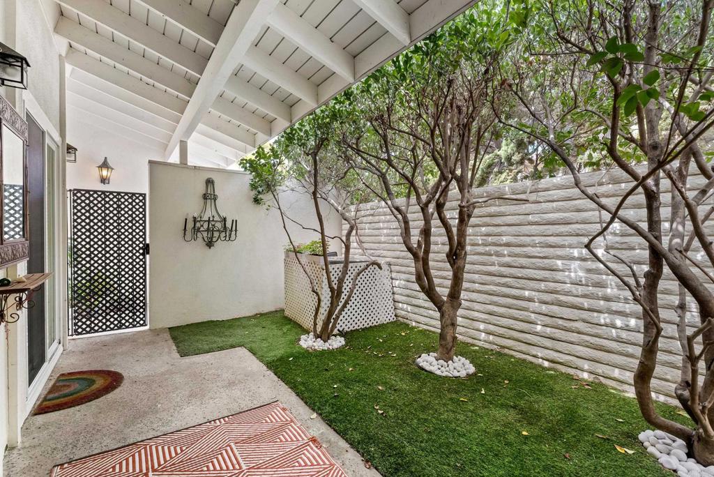 7063 Estrella De Mar Road - photo 6