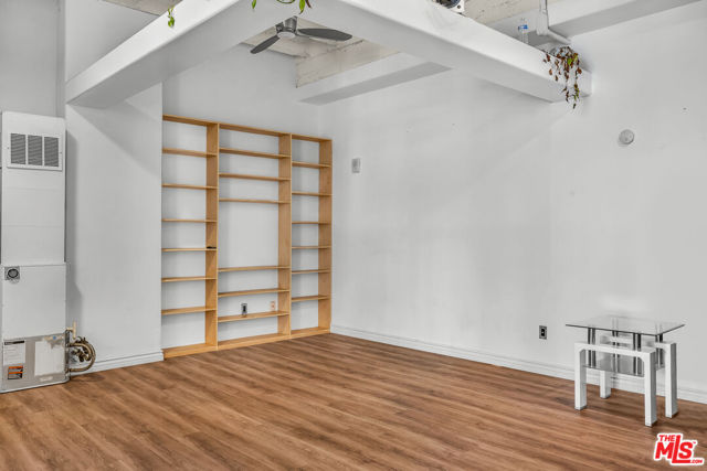 312 W 5th Street, Los Angeles CA: https://media.crmls.org/mediaz/b06e759d-426e-41db-81c0-ea8c729b2247.jpg