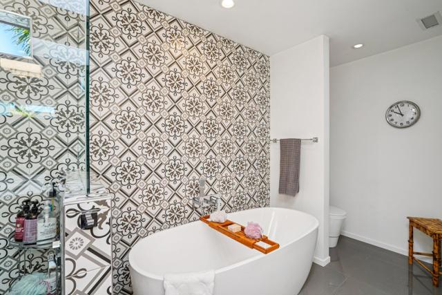 2463 S Broadmoor Drive, Palm Springs CA: https://media.crmls.org/mediaz/b06ea928-bd66-424c-aed6-4f74111184ce.jpg