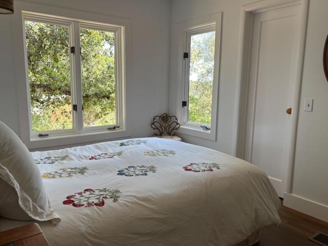 108 Santa Maria Avenue, Portola Valley CA: https://media.crmls.org/mediaz/b06ebfc5-1d7b-48e0-9f8f-537c3430768f.jpg