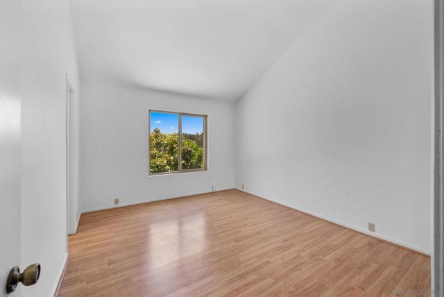 5751 Menorca Dr, San Diego CA: https://media.crmls.org/mediaz/b06f474a-2b4b-444f-8774-481442471c59.jpg