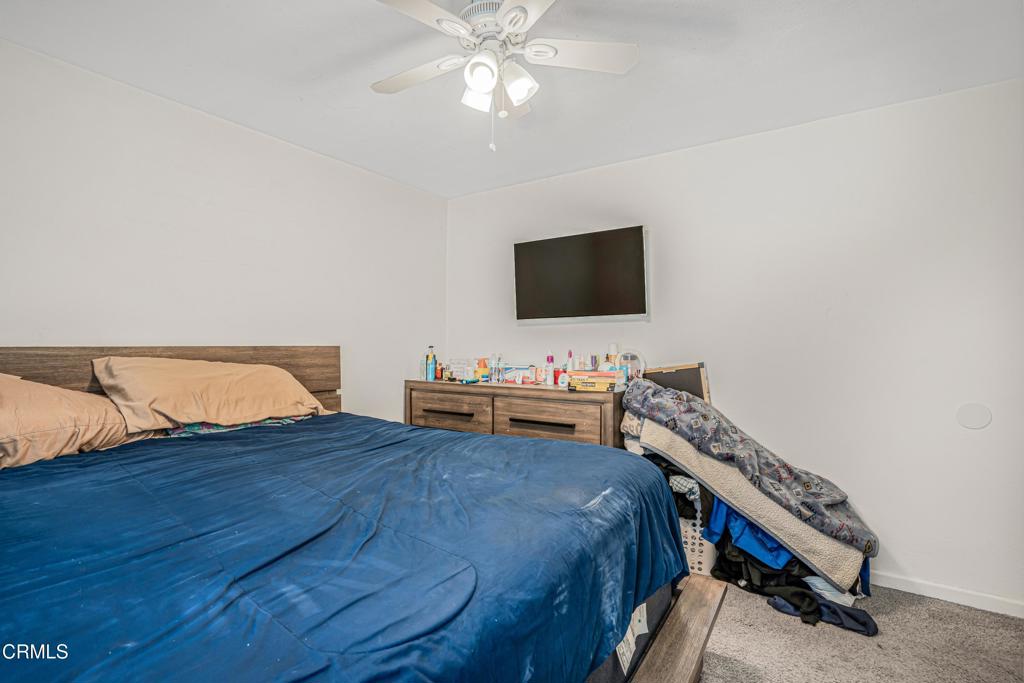 https://media.crmls.org/mediaz/b06f5a04-9f6b-4818-b1a7-9683e409d2d2.jpg?preset=X-Large