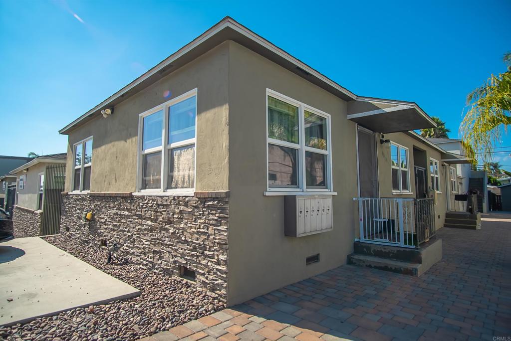 4154 Estrella Avenue - photo 9