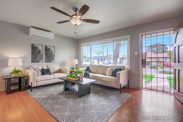 3275 Moccasin Ave, San Diego CA: https://media.crmls.org/mediaz/b06f6054-cddd-416d-98cf-1f0331b6186a.jpg