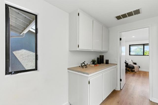 588 Marlin Court, Redwood City CA: https://media.crmls.org/mediaz/b0708ea8-12b5-4300-af3a-9567723c3ba3.jpg