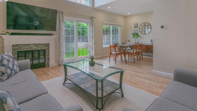 37076 Saint Edwards St, Newark CA: https://media.crmls.org/mediaz/b0715302-33a2-431c-9ad4-c32c1ae4f762.jpg