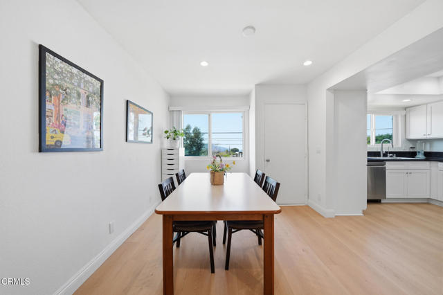 Detail Gallery Image 5 of 27 For 10260 Plainview Ave #12,  Los Angeles,  CA 91042 - 3 Beds | 2/1 Baths