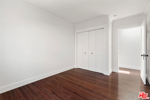 2347 Parnell Avenue, Los Angeles CA: https://media.crmls.org/mediaz/b07160ad-1f49-4f6b-91a1-be418d248363.jpg