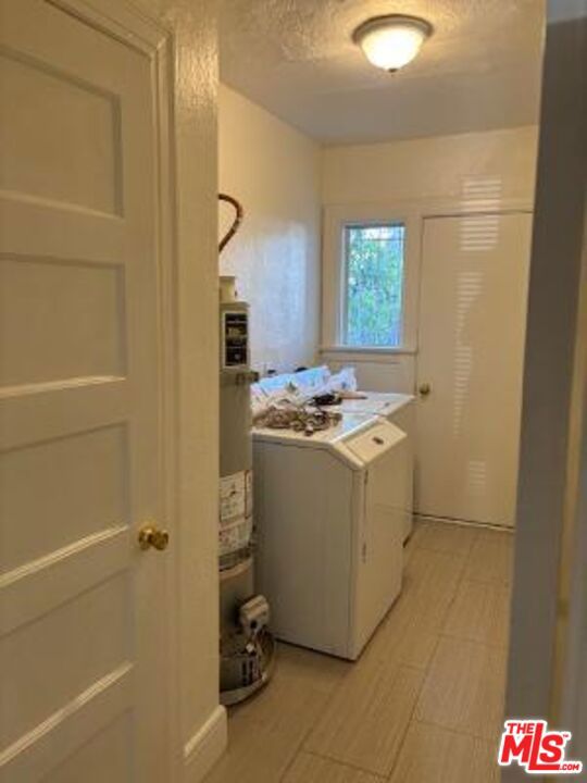 1212 1214 S Tremaine Avenue, Los Angeles CA: https://media.crmls.org/mediaz/b072fc85-4fe9-41d7-a02c-de5edfaed3aa.jpg