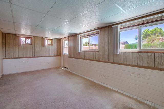 5215 Palmyra Ave, San Diego CA: https://media.crmls.org/mediaz/b073070c-8cf3-4151-b6d8-f24d02b66008.jpg