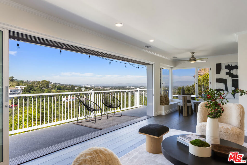 3819 Sunswept Drive