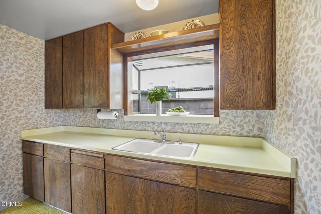 Detail Gallery Image 15 of 35 For 4029 Maple St, Ventura,  CA 93003 - 3 Beds | 1 Baths