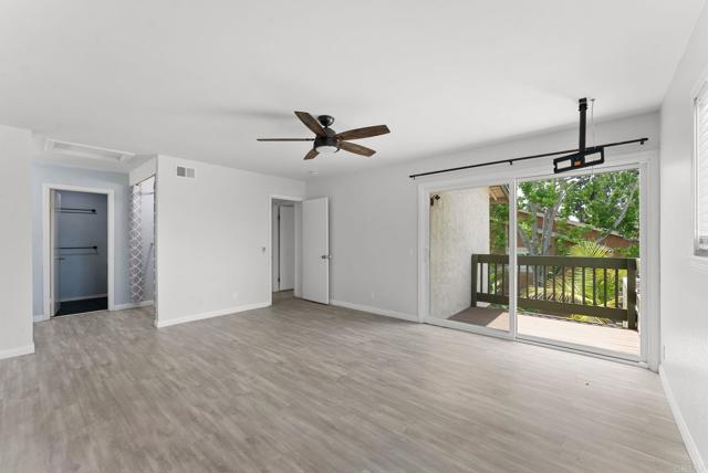 Detail Gallery Image 20 of 25 For 155 Countrywood Ln, Encinitas,  CA 92024 - 3 Beds | 3 Baths