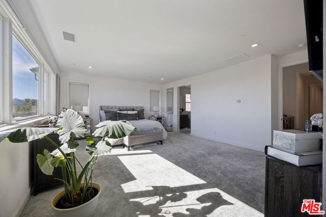 Image 19 of 35 For 11800 Tudor Court