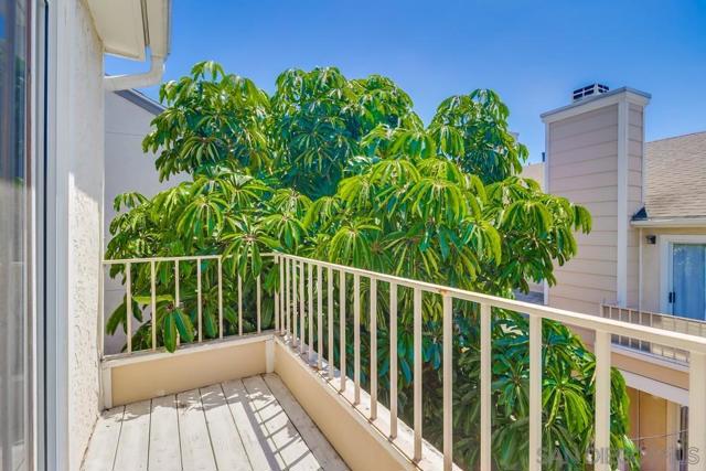8945 Arlingdale Way, Spring Valley, California 91977, 2 Bedrooms Bedrooms, ,2 BathroomsBathrooms,Condominium,For Sale,Arlingdale Way,250032679SD