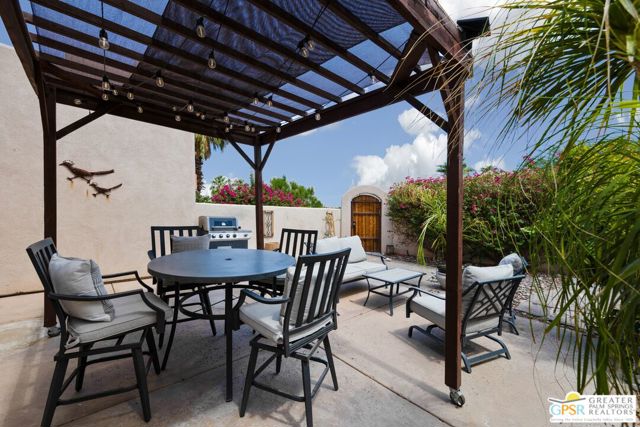 54465 Avenida Rubio, La Quinta CA: https://media.crmls.org/mediaz/b074eb16-8a6c-441d-a2b9-2cc477de6ddc.jpg