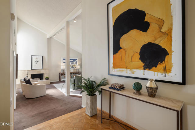 Detail Gallery Image 4 of 43 For 3033 Hopeton Rd, La Crescenta,  CA 91214 - 3 Beds | 2 Baths