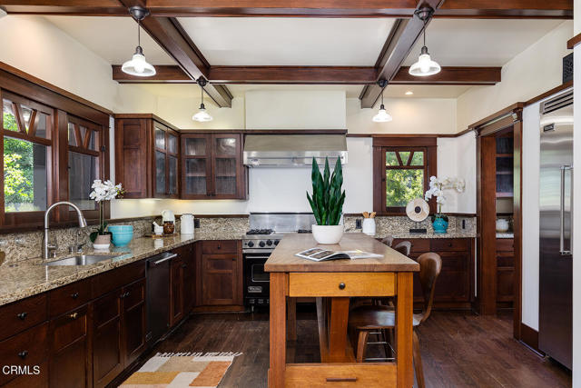 Detail Gallery Image 18 of 60 For 1361 Ridge Way, Pasadena,  CA 91106 - 5 Beds | 4/2 Baths