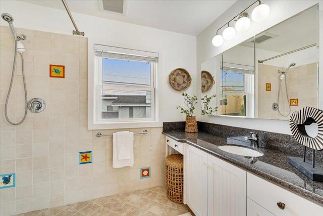435 Coates Drive, Aptos CA: https://media.crmls.org/mediaz/b0763a01-6563-4e38-81f6-242d4d7b6206.jpg