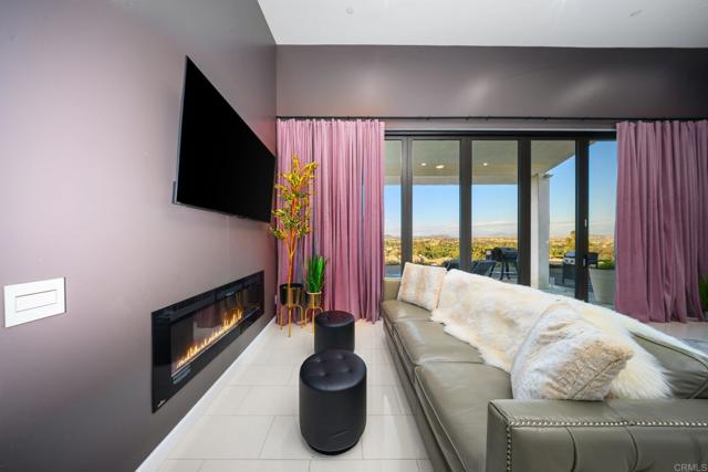 42950 Ivy Street, Murrieta CA: https://media.crmls.org/mediaz/b07704fc-7138-401a-a089-f2be36dd09eb.jpg