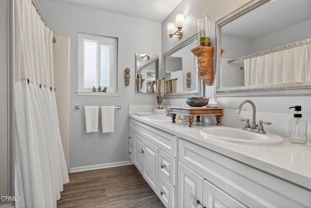 269 E Elfin Green, Port Hueneme CA: https://media.crmls.org/mediaz/b0776232-cbca-4189-8737-18a60f1b78a2.jpg