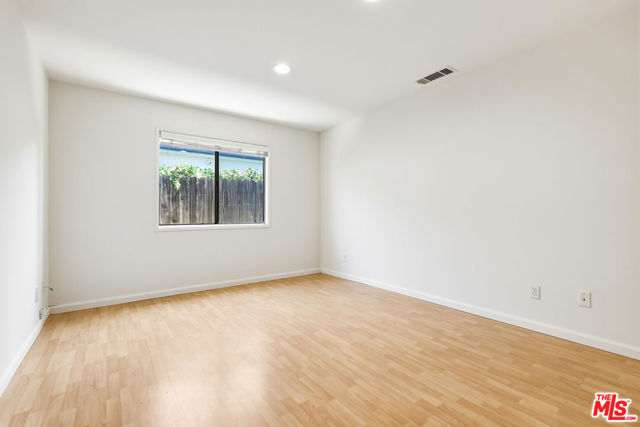 22451 Dolorosa Street photo 13