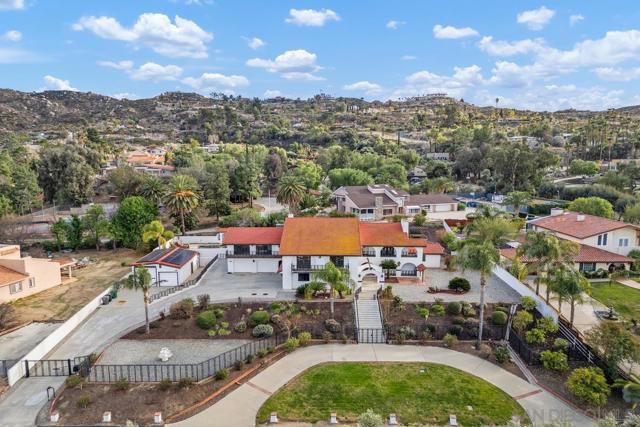 27350 Pachea Trl, Hemet CA: https://media.crmls.org/mediaz/b078050e-d7f7-4ac4-9f5b-582ba2f5185a.jpg