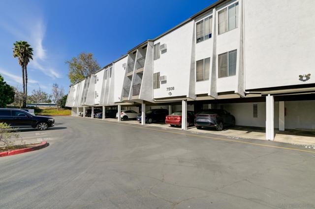 Details for 7508 Parkway Dr  102, La Mesa, CA 91942