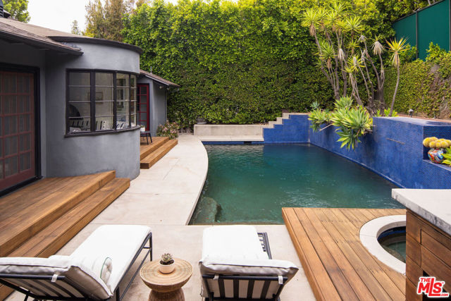 2050 N Edgemont Street, Los Angeles CA: https://media.crmls.org/mediaz/b07a2a90-9e50-404b-b131-54b3690f05a2.jpg