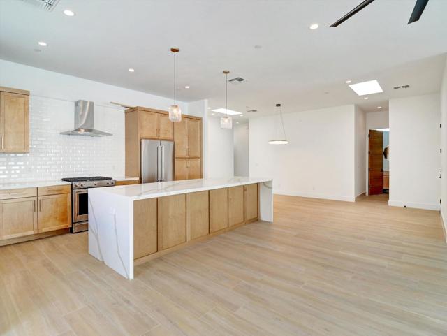 52120 Avenida Alvarado, La Quinta CA: https://media.crmls.org/mediaz/b07a42b3-ba4b-41fc-ad9c-fa4d241647a3.jpg