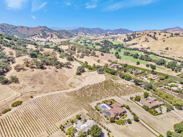 1322 Lions Peak Lane, San Martin CA: https://media.crmls.org/mediaz/b07a4e29-0110-4ab6-bd8a-c84c5ab7ee84.jpg