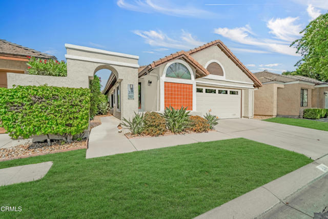 Detail Gallery Image 1 of 1 For 213 Estancia Pl, Camarillo,  CA 93012 - 3 Beds | 2 Baths