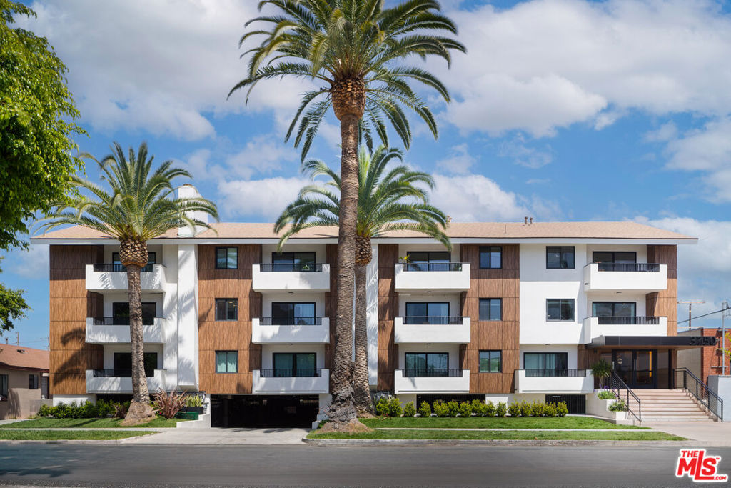 3750 Glendon Avenue #11