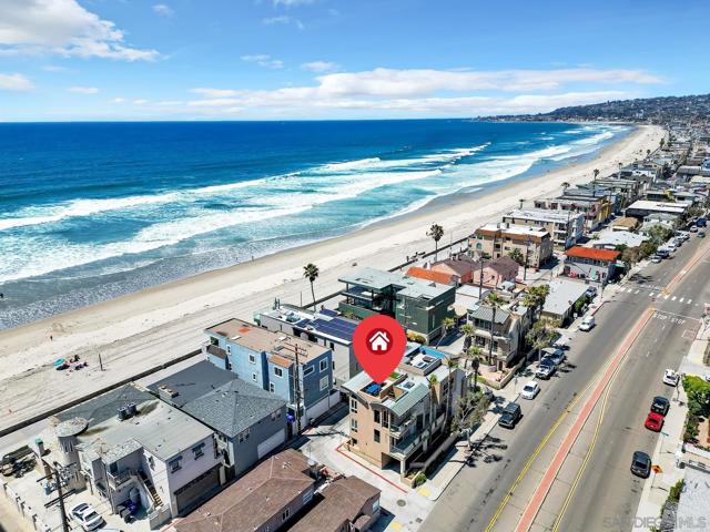 719 Manhattan Ct, San Diego CA: https://media.crmls.org/mediaz/b07bdc66-5b68-432f-b774-dcc1da510ab5.jpg