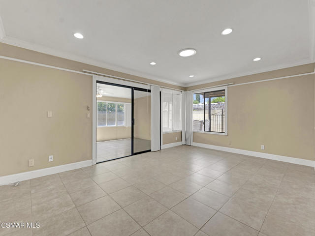2264 Cochran Street, Simi Valley CA: https://media.crmls.org/mediaz/b07bf38a-b62e-4c99-a4ce-2b9ce9d08381.jpg