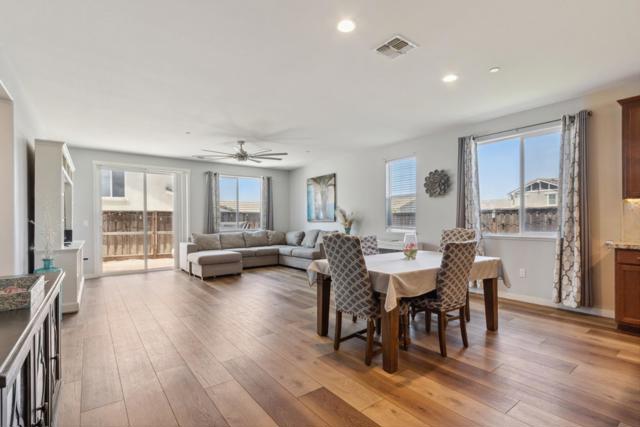410 Thistle Court, Hollister CA: https://media.crmls.org/mediaz/b07ce335-4d93-4ad4-8000-f9a20fcdb686.jpg